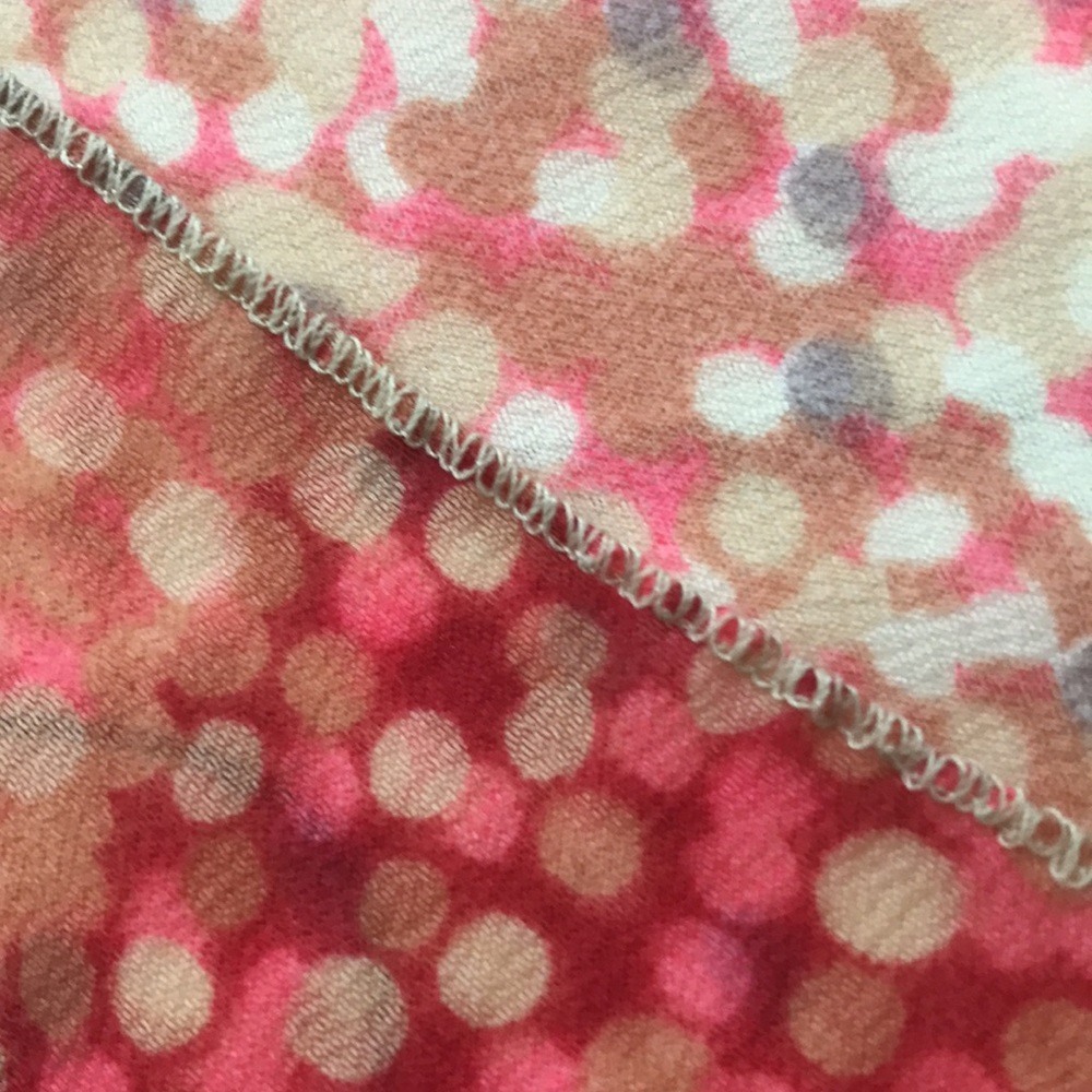 Beautiful spring or autumn color neck scarf. - Picture 6 of 6